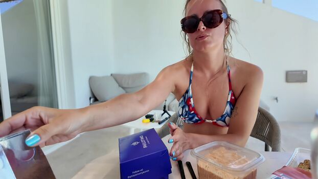 Full leaked Camille lv private onlyfans photo
