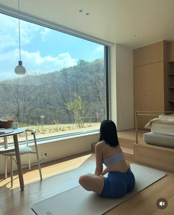 Full leaked Heeheemoon private onlyfans photo