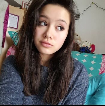 jackiee_elana_chan