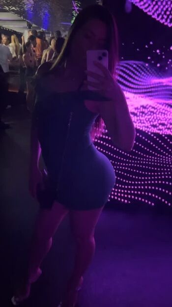 Full leaked Laura frison private onlyfans photo