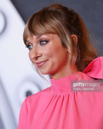 Full leaked Lauren lapkus private onlyfans photo