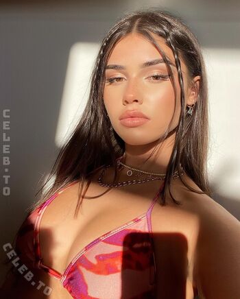 Full leaked Leah halton private onlyfans photo