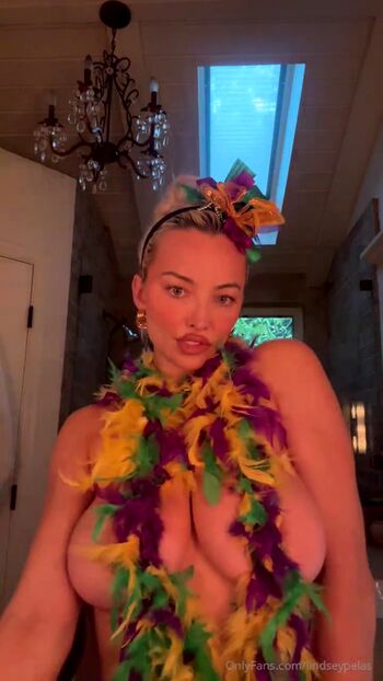 Full leaked Lindsey pelas private onlyfans photo