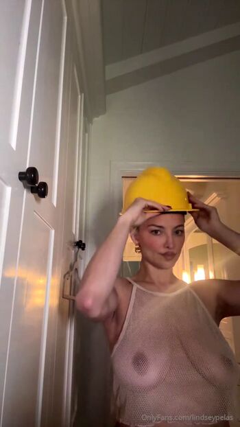Full leaked Lindsey pelas private onlyfans photo