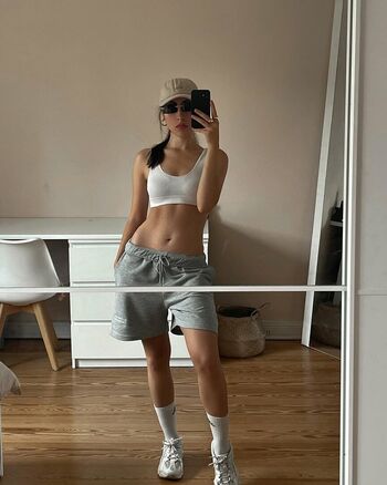 Full leaked Louisa naomi private onlyfans photo