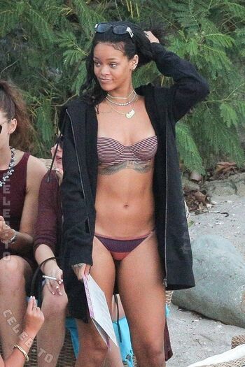 Full leaked Rihanna  page private onlyfans photo