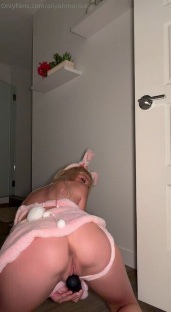 Full leaked Roxyrainn private onlyfans photo