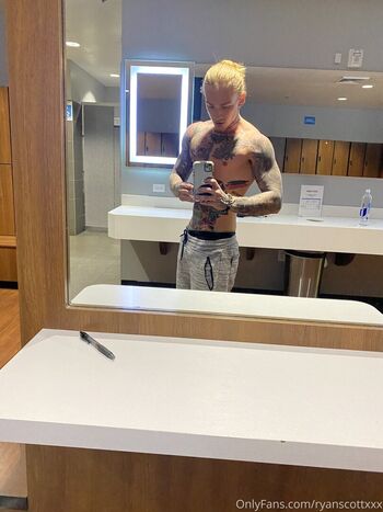 Full leaked Ryanscottxxxfree private onlyfans photo