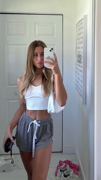 Full leaked Sophie annaston private onlyfans photo