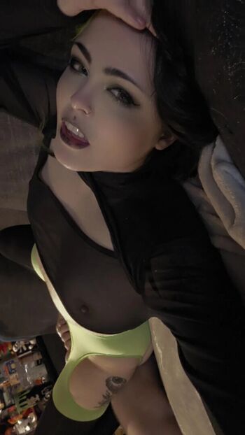 Full leaked Spookshowbebe private onlyfans photo