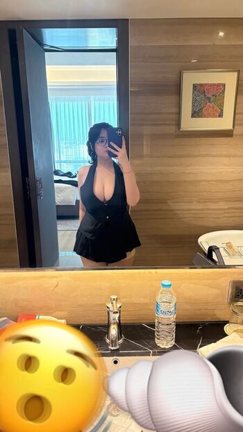 Full leaked Tokyovibes private onlyfans photo