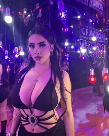Full leaked Vaimonroe private onlyfans photo