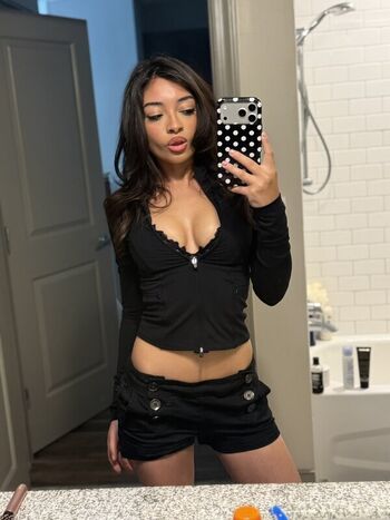 Full leaked Wintas private onlyfans photo