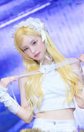 Full leaked Yeji private onlyfans photo